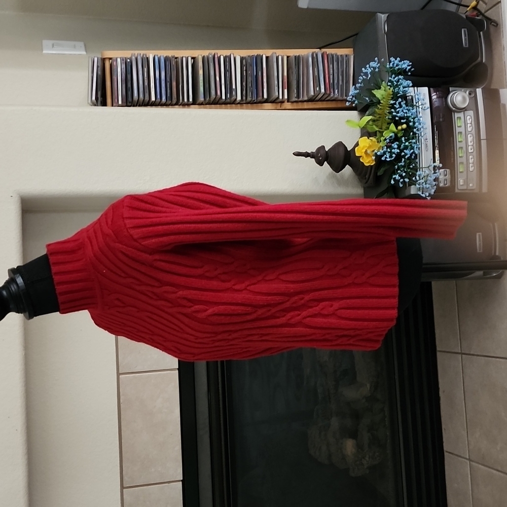 Sweater - Picture 4 of 7